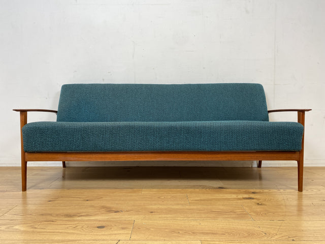 Elegantes skandinavisches Mid-Century Sofa mit Schlaffunktion , Teakholz Rahmen, und petrol Blauem Original Bezug I Couch Schlafsofa Schlafcouch Daybed Sitzgarnitur Danish Design Vintage 60er I