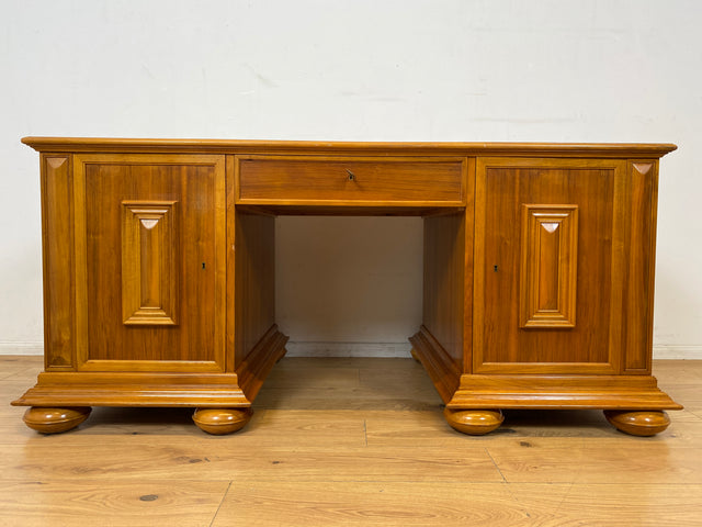 WMK I Hochwertiger Vintage 2-Personen Schreibtisch im Antiken Stil in Nussbaum