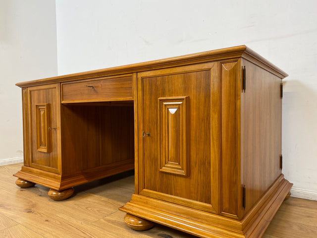 WMK I Hochwertiger Vintage 2-Personen Schreibtisch im Antiken Stil in Nussbaum