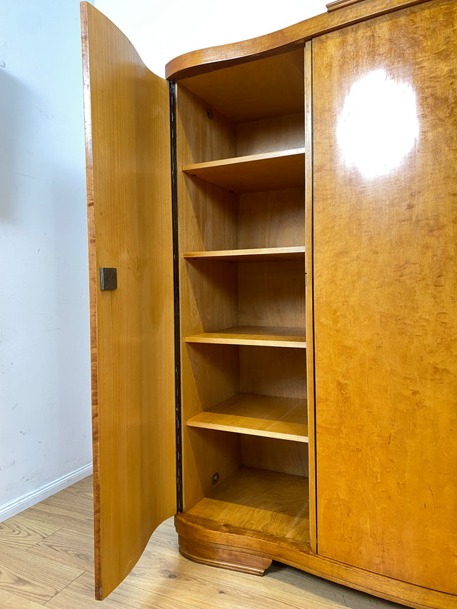 Wunderschöner und sehr gut erhaltener 30er Jahre Art Deco Kleiderschrank aus vollem Holz mit guter Aufteilung I Schrank Schlafzimmerschrank Wäscheschrank Vintage Antik Alt I