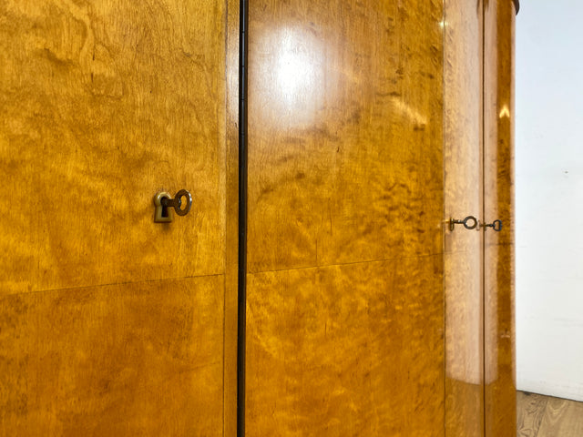 Wunderschöner und sehr gut erhaltener 30er Jahre Art Deco Kleiderschrank aus vollem Holz mit guter Aufteilung I Schrank Schlafzimmerschrank Wäscheschrank Vintage Antik Alt I