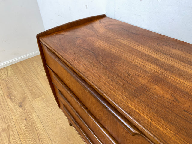 Das Highlight I Rare skandinavische Mid-Century Schminkkommode in Teakholz mit Schubladen & Spiegel I Kommode Sideboard Schminktisch Wäschekommode Frisierkommode Danish Design Vintage I