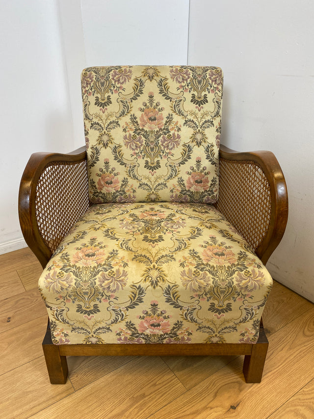 WMK I 1/2 Wunderschöner antiker Sessel mit floralem Bezug , Wiener Geflecht und Federkern (Kopie)