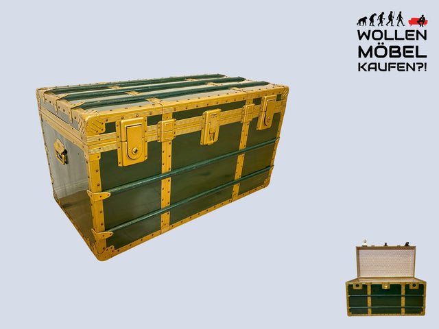 WMK I Besonders schöner grüner antiker Überseekoffer mit Beschlägen aus Metall in Gold I1920-30 I Truhe Koffer Reisekoffer Kiste Schatztruhe Piratentruhe Couchtisch Wäschetruhe I Berlin Hamburg Köln