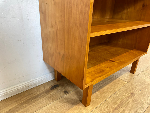 WMK I Versand möglich I Minimalistische helle 60er Jahre Regal Kommode aus vollem Holz