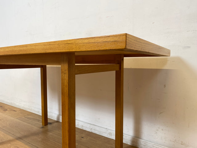 WMK I Versand möglich I Minimalistischer und gut erhaltener heller 60er Jahre Couchtisch in Eichenholz