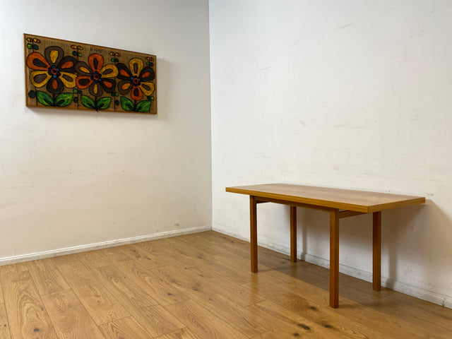 WMK I Versand möglich I Minimalistischer und gut erhaltener heller 60er Jahre Couchtisch in Eichenholz
