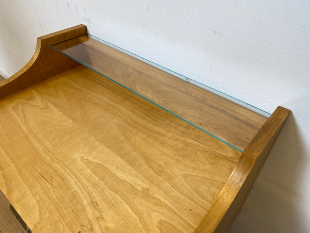 WMK I Formschöner heller Mid-Century Nachttisch mit Schubladen und konischen Füßen I Nachtschrank Nachtschränkchen Nachtkommode Kommode Beistelltisch Ablage Vintage 50er 60er I Berlin Köln Bayern