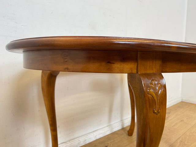 WMK I Edler handverzierter ovaler 60er Jahre Chippendale Couchtisch mit Glasplatte und Wiener Sonnengeflecht