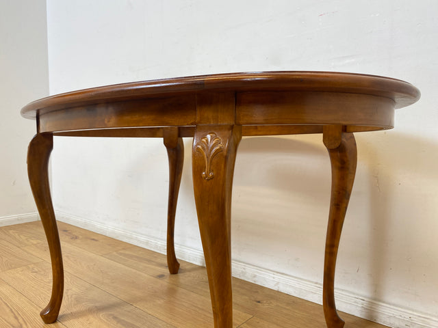 WMK I Edler handverzierter ovaler 60er Jahre Chippendale Couchtisch mit Glasplatte und Wiener Sonnengeflecht