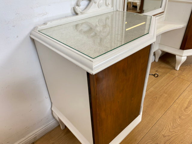 WMK I Wunderschöne weiße 30er Jahre Art Deco Spiegelkommode