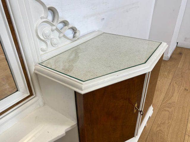 WMK I Wunderschöne weiße 30er Jahre Art Deco Spiegelkommode