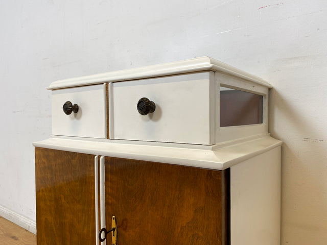 WMK I 1/2 Wunderschöner weißer 30er Jahre Art Deco Nachttisch aus vollem Holz