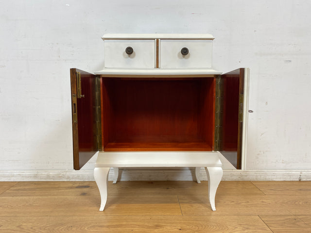 WMK I 1/2 Wunderschöner weißer 30er Jahre Art Deco Nachttisch aus vollem Holz