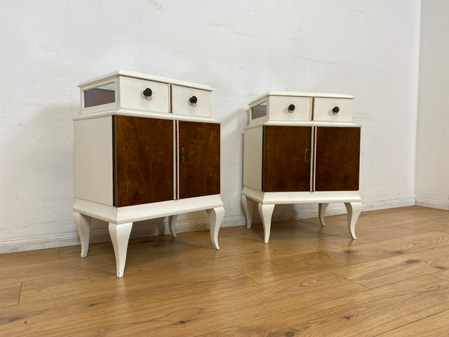 WMK I 1/2 Wunderschöner weißer 30er Jahre Art Deco Nachttisch aus vollem Holz