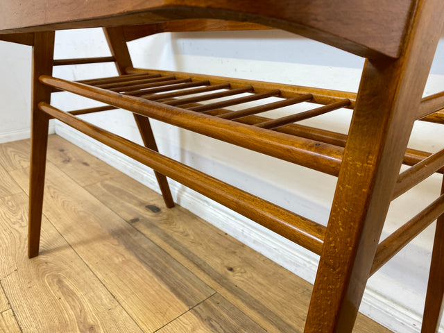 Stilvoller 60er Jahre Designer Couchtisch von František Jirák mit Glasplatte und Ablage I Glastisch Glascouchtisch Wohnzimmertisch Coffee Table Mid-Century 50er Vintage I