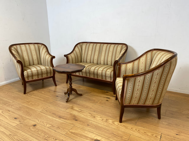 I Elegante und sehr gut erhaltene antike Sitzgarnitur aus Sofa und 2 Sessel mit Federkern und hochwertigem gestreiftem Stoffbezug I Sitzgruppe Couch Couchgarnitur Zweisitzer Vintage Biedermeier I
