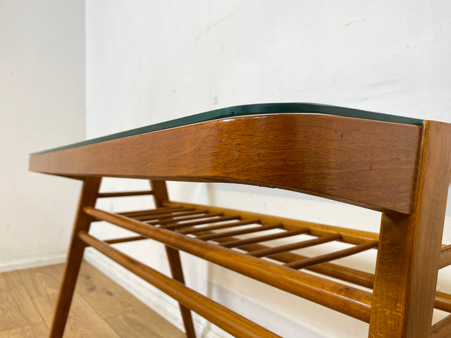 Stilvoller 60er Jahre Designer Couchtisch von František Jirák mit Glasplatte und Ablage I Glastisch Glascouchtisch Wohnzimmertisch Coffee Table Mid-Century 50er Vintage I