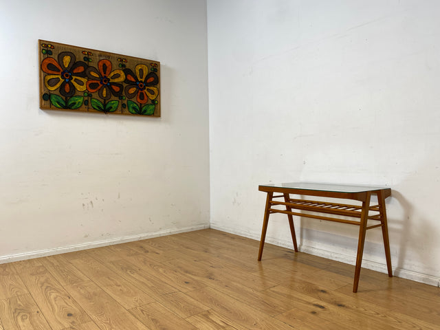 Stilvoller 60er Jahre Designer Couchtisch von František Jirák mit Glasplatte und Ablage I Glastisch Glascouchtisch Wohnzimmertisch Coffee Table Mid-Century 50er Vintage I