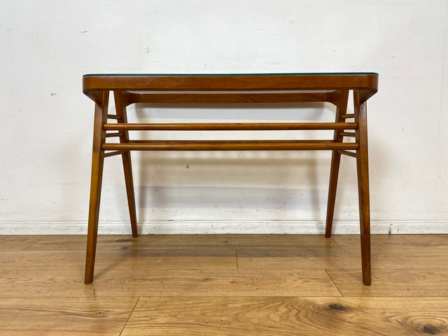 Stilvoller 60er Jahre Designer Couchtisch von František Jirák mit Glasplatte und Ablage I Glastisch Glascouchtisch Wohnzimmertisch Coffee Table Mid-Century 50er Vintage I