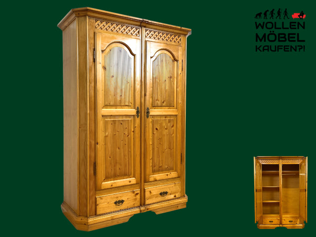 Sehr schöner Kleiderschrank in antikem Stil mit Schubladen I Schrank Dielenschrank Wäscheschrank Schlafzimmerschrank Garderobenschrank Landhaus Bauernschrank Vintage I