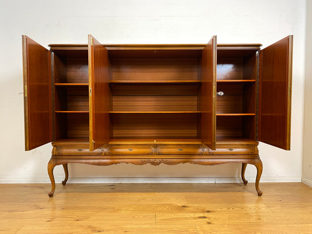 Eleganter und sehr gut erhaltener 60er Jahre Chippendale Schrank in Eiche mit Schubladen I Wohnzimmerschrank Sideboard Highboard Wäscheschrank Kleiderschrank Vintage Barock I