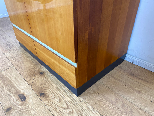 Stilvoller und perfekt aufgeteilter Vintage Kleiderschrank mit Aufsatz und Schubladen I Schrank Schlafzimmerschrank Wäscheschrank Wardrobe Retro Mid-Century 60er 70er I
