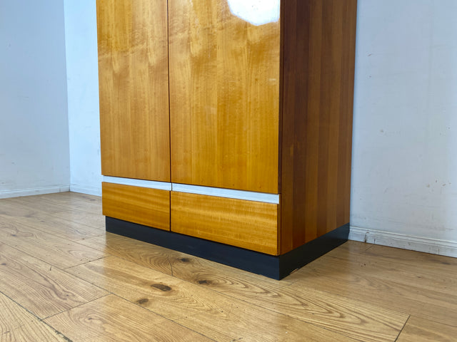 Stilvoller und perfekt aufgeteilter Vintage Kleiderschrank mit Aufsatz und Schubladen I Schrank Schlafzimmerschrank Wäscheschrank Wardrobe Retro Mid-Century 60er 70er I