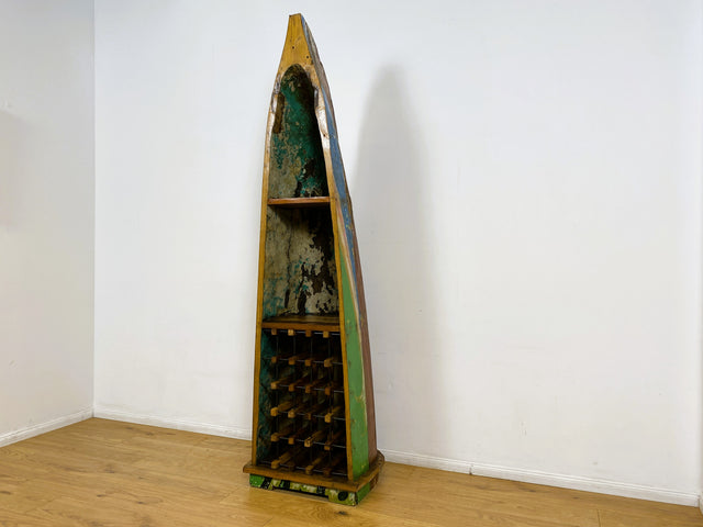 Boatwood by WMK # Besonderes Weinregal aus echtem Einbaum I ein handgefertigtes Unikat in Originalfarben I Regal Holzregal Flaschenregal Eck Bar Schrank Haus Fischer Wein Rack Boot Schiff Rostock Slyt