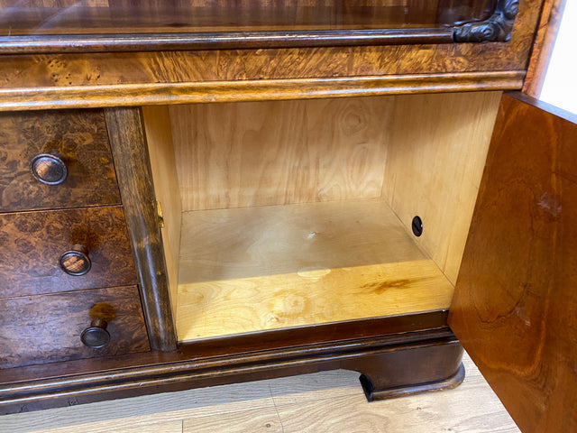 Wunderschöne 30er Jahre Art Deco Kommode I Massivholz in edlem Wurzelholz I mit Vitrine & Schubladen I Sideboard Schrank Barschrank Barkommode Wäschekommode Vintage Antik I