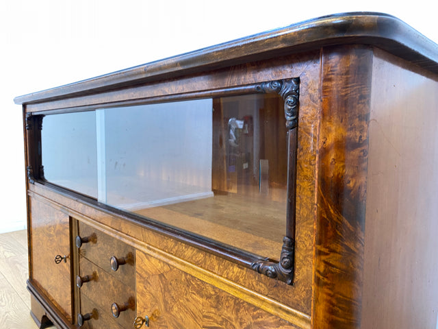Wunderschöne 30er Jahre Art Deco Kommode I Massivholz in edlem Wurzelholz I mit Vitrine & Schubladen I Sideboard Schrank Barschrank Barkommode Wäschekommode Vintage Antik I