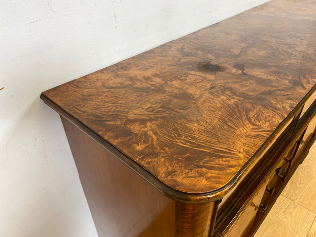 Wunderschöne 30er Jahre Art Deco Kommode I Massivholz in edlem Wurzelholz I mit Vitrine & Schubladen I Sideboard Schrank Barschrank Barkommode Wäschekommode Vintage Antik I