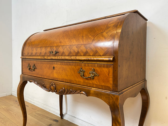 Eleganter 60er Jahre Massivholz Sekretär in antikem Stil mit ausziehbarer Schreibplatte und edlen Messingbeschlägen I Schreibsekretär Zylindersekretär Schreibschrank Schreibtisch Barock Vintage I