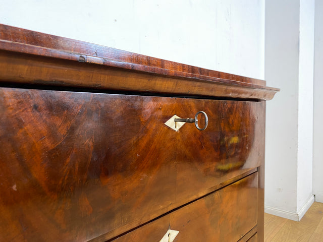 Hochwertige antike Massivholz Schreibkommode in Nussbaum mit aufklappbarer Schublade I Sekretär Schreibschrank Schubladenkommode Wäschekommode Schreibtisch Biedermeier Vintage I