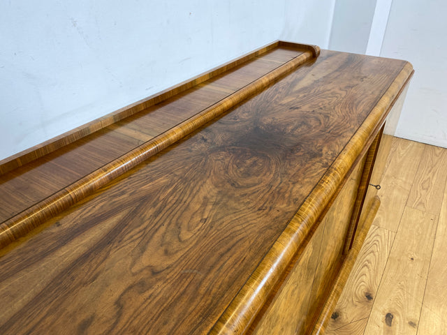 Grandiose Art Deco Anrichte I Vollholz in edlem Nussbaum Wurzelholz I Büfett Buffet Sideboard Kommode Schrank Geschirrschrank Kredenz Küchenschrank Antik Alt Vintage 30er I