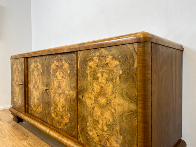 Grandiose Art Deco Anrichte I Vollholz in edlem Nussbaum Wurzelholz I Büfett Buffet Sideboard Kommode Schrank Geschirrschrank Kredenz Küchenschrank Antik Alt Vintage 30er I