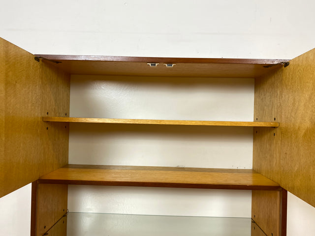Schönes und geräumiges Mid-Century Highboard aus 1968  mit Glasregal I Schrank Bücherschrank Bücherregal Wohnzimmerschrank Kommode Vintage Retro 60er 70er Alt I
