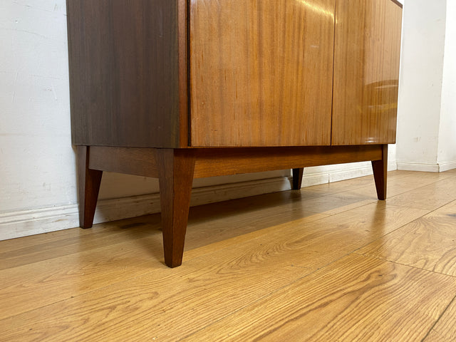 Schönes und geräumiges Mid-Century Highboard aus 1968  mit Glasregal I Schrank Bücherschrank Bücherregal Wohnzimmerschrank Kommode Vintage Retro 60er 70er Alt I