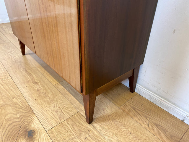 Schönes und geräumiges Mid-Century Highboard aus 1968  mit Glasregal I Schrank Bücherschrank Bücherregal Wohnzimmerschrank Kommode Vintage Retro 60er 70er Alt I