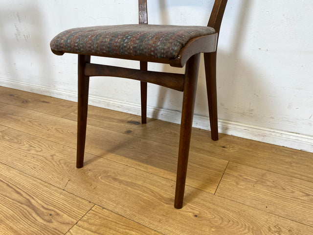 Set aus 4 formschönen und sehr gut erhaltenen 50er Jahre Stühlen mit Originalbezug I Esszimmerstühle Küchenstühle Holzstühle Dining Chairs Mid-Century Vintage 60er 4er I