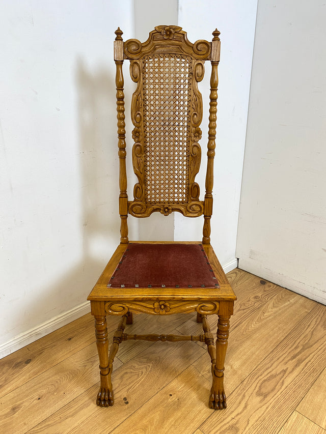 Set aus 4 grandiosen antiken Esszimmerstühlen aus handverzierter Eiche mit Wiener Geflecht I 1880-1910 I Stühle Holzstühle Dining Chairs Historismus Gründerzeit Vintage I