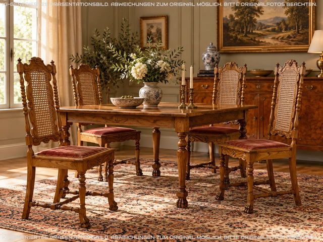 Set aus 4 grandiosen antiken Esszimmerstühlen aus handverzierter Eiche mit Wiener Geflecht I 1880-1910 I Stühle Holzstühle Dining Chairs Historismus Gründerzeit Vintage I