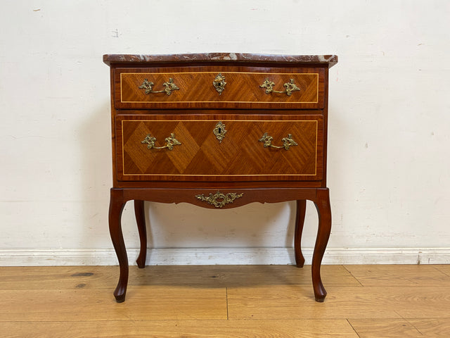 Sehr elegante kleine Vintage Kommode in antikem Stil mit Marmor Auflage, Schubladen und edlem Messingbeschlag I Schränkchen Marmorkommode Wäschekommode Stilmöbel Barock Rokoko I