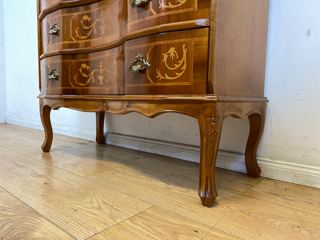Vornehme und sehr gut erhaltene Vintage Kommode in antikem Stil mit Schubladen, Intarsien und Messinggriffen I Schubladenkommode Wäschekommode Sideboard Schrank Stilmöbel I