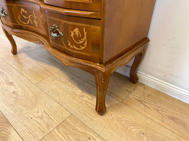 Vornehme und sehr gut erhaltene Vintage Kommode in antikem Stil mit Schubladen, Intarsien und Messinggriffen I Schubladenkommode Wäschekommode Sideboard Schrank Stilmöbel I