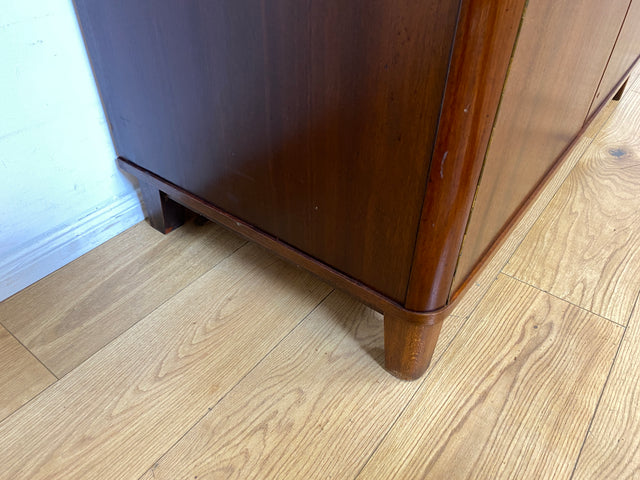 Stilvoller dunkler Mid-Century Kleiderschrank mit perfekter Aufteilung und Schublade I Schrank Wäscheschrank Garderobe Flurschrank Schlafzimmerschrank Vintage 50er 60er I