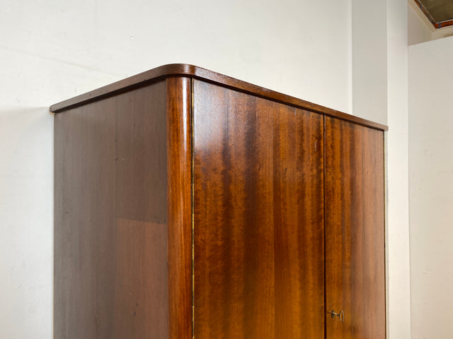 Stilvoller dunkler Mid-Century Kleiderschrank mit perfekter Aufteilung und Schublade I Schrank Wäscheschrank Garderobe Flurschrank Schlafzimmerschrank Vintage 50er 60er I