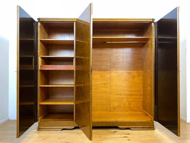 Hochwertiger und gut erhaltener 30er Jahre Art Deco Kleiderschrank aus vollem Holz mit Schublade I Schrank Schlafzimmerschrank Wäscheschrank Wardrobe Vintage Antik I