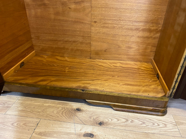 Hochwertiger und gut erhaltener 30er Jahre Art Deco Kleiderschrank aus vollem Holz mit Schublade I Schrank Schlafzimmerschrank Wäscheschrank Wardrobe Vintage Antik I
