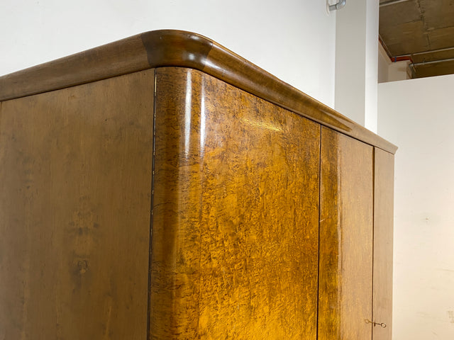 Hochwertiger und gut erhaltener 30er Jahre Art Deco Kleiderschrank aus vollem Holz mit Schublade I Schrank Schlafzimmerschrank Wäscheschrank Wardrobe Vintage Antik I